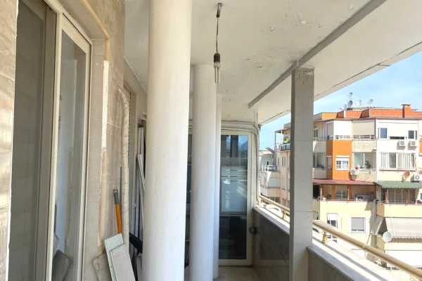 Shtepi me qera Apartament ne Tirane, 4+1, Mobilimi E mobiluar, Pagesa 1,000,000  Leke.