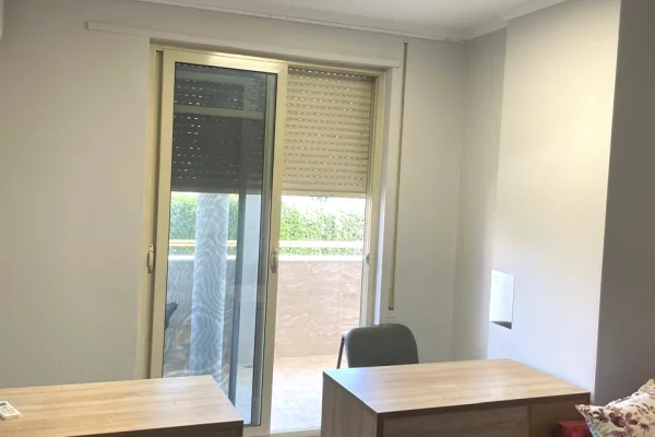 Shtepi me qera Apartament ne Tirane, 4+1, Mobilimi E mobiluar, Pagesa 1,000,000  Leke.