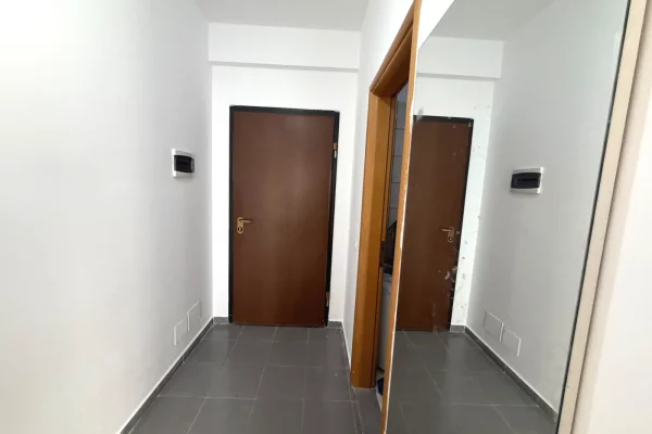 Shtepi ne shitje Apartament ne Tirane, 2+1, Mobilimi Bosh, pa mobiluar, Pagesa 165,000  Euro.