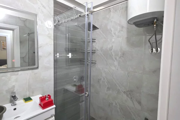 Shtepi me qera Apartament ne Tirane, 1+1, Mobilimi E mobiluar, Pagesa 600  Euro.