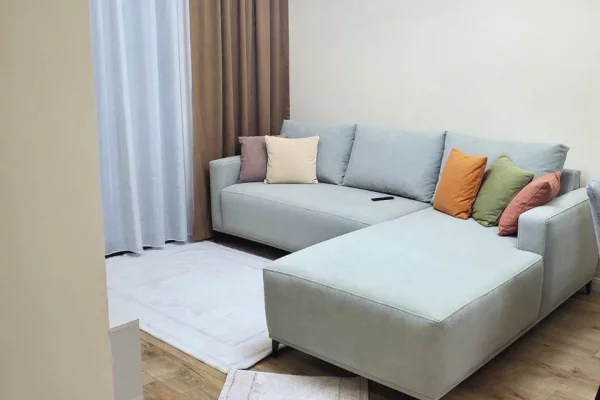 Shtepi me qera 1+1 ne Tirane - 1,000 Euro