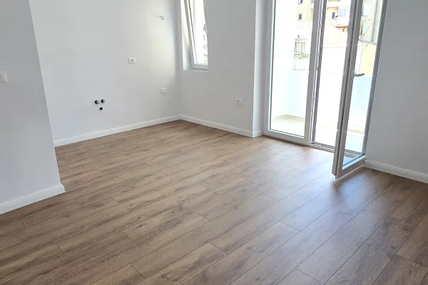 Shtepi ne shitje 1+1 ne Tirane - 160,000 Euro