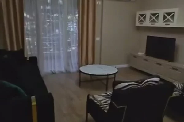 Apartament 3+1+2 me Qira Kopshti Zoologjik, Pavaroti