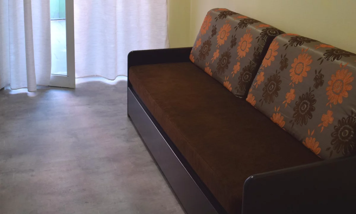 Shtepi me qera Apartament ne Tirane, 1+1, Mobilimi Pjeserisht e mobiluar, Pagesa 50,000  Leke.