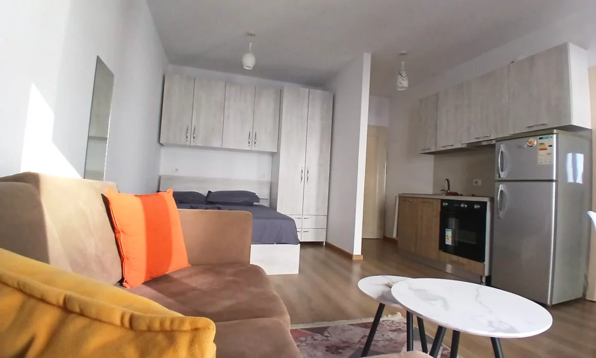 Shtepi me qera Apartament ne Tirane, Garsoniere, Mobilimi E mobiluar, Pagesa 37,000  Leke.