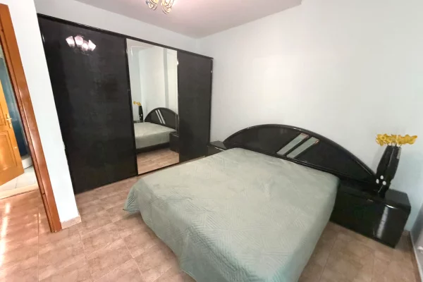 Shtepi me qera Apartament ne Tirane, 1+1, Mobilimi E mobiluar, Pagesa 50,000  Leke.