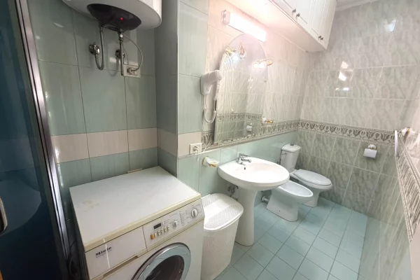Shtepi me qera Apartament ne Tirane, 1+1, Mobilimi E mobiluar, Pagesa 50,000  Leke.