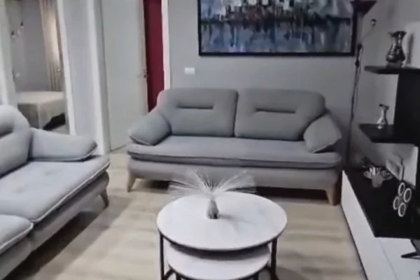 Shtepi me qera 2+1 ne Tirane - 800 Euro