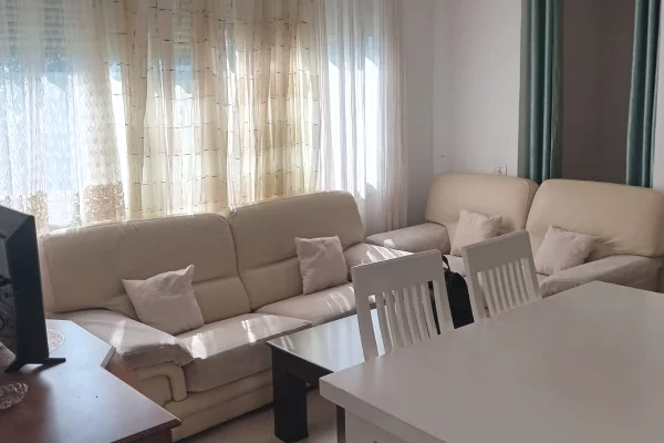 🏡 Apartament 2+1 me Qira te Rruga e Teleferikut ✨