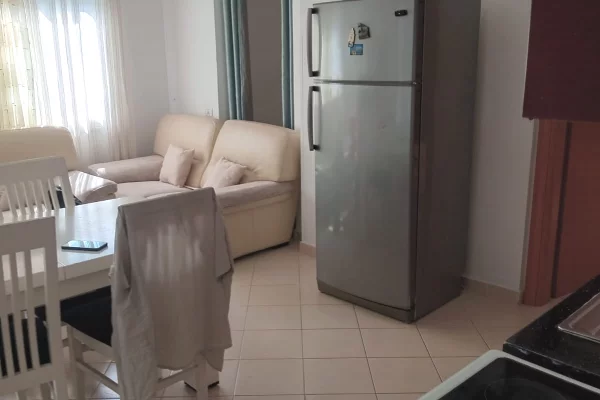 Shtepi me qera Apartament ne Tirane, 2+1, Mobilimi E mobiluar, Pagesa 40,000  Leke.
