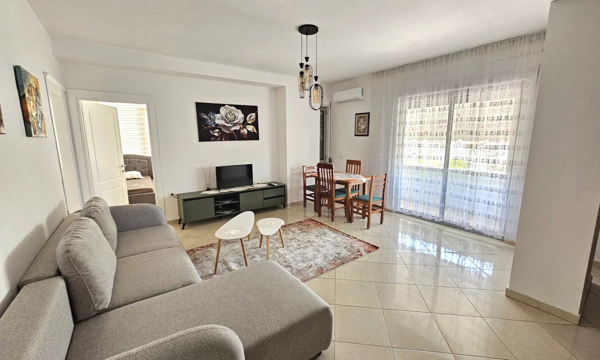 Shtepi me qera Apartament ne Tirane, 2+1, Mobilimi E mobiluar, Pagesa 80,000  Leke.