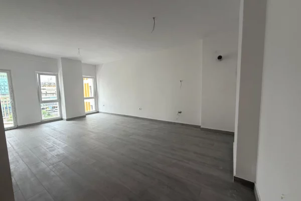 JEPET ME QERA – APARTAMENT 1+1 PER BIZNES 📍 Perballe Ring-ut