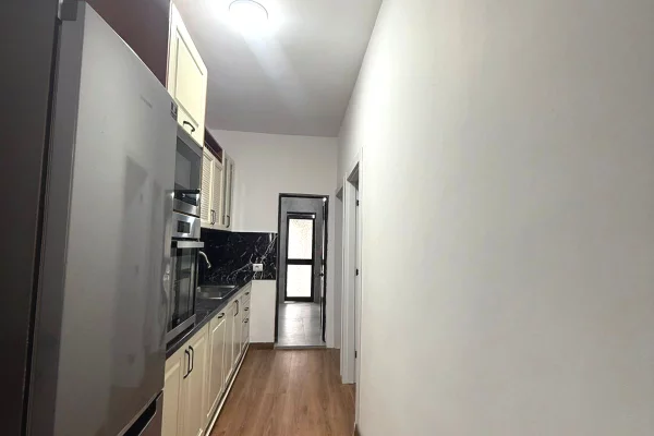 Shtepi ne shitje Shtepi Private ne Tirane, 2+1, Mobilimi E mobiluar, Pagesa 250,000  Euro.