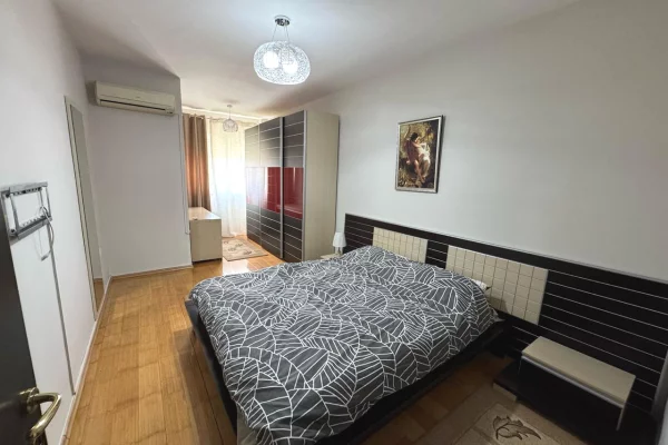 Shtepi ne shitje Apartament ne Tirane, 2+1, Mobilimi E mobiluar, Pagesa 38,000,000  Leke.