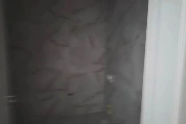 Shtepi ne shitje Apartament ne Tirane, 1+1, Mobilimi Bosh, pa mobiluar, Pagesa 130,000  Euro.