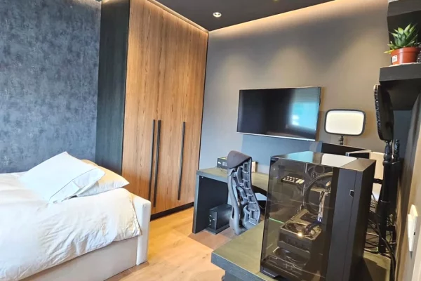 Shtepi ne shitje Apartament ne Tirane, 3+1, Mobilimi E mobiluar, Pagesa 365,000  Euro.