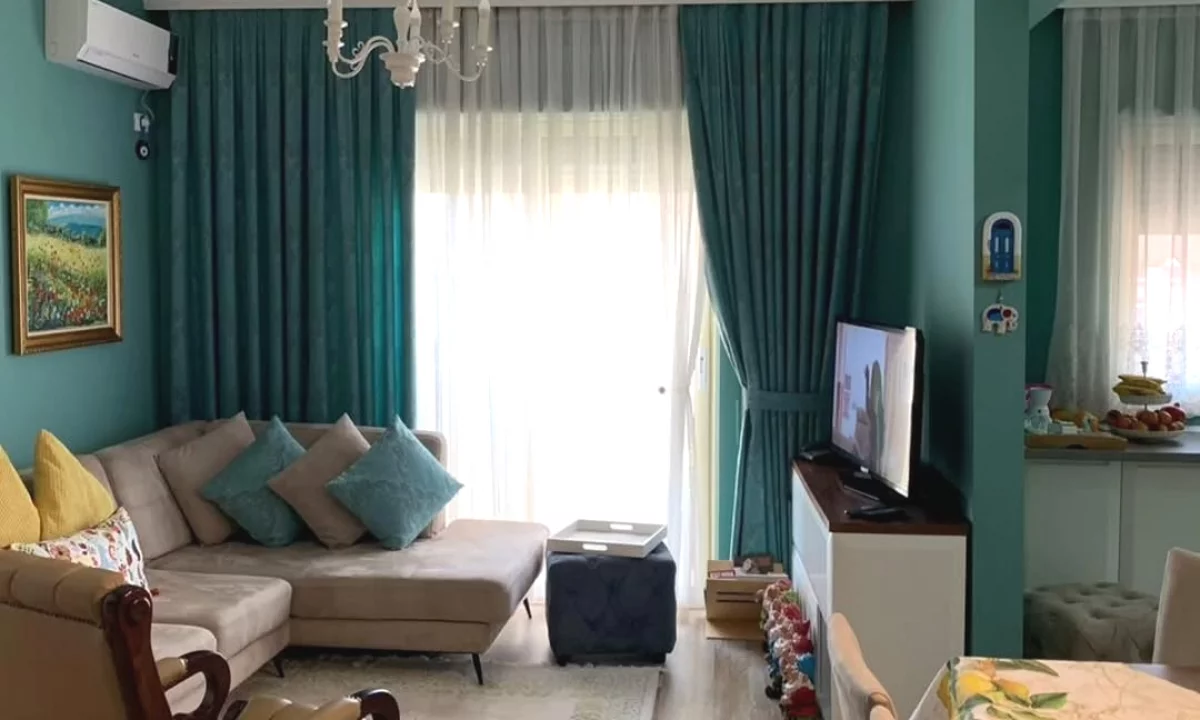 Shtepi me qera Apartament ne Tirane, 1+1, Mobilimi E mobiluar, Pagesa 190,000  Euro.