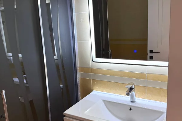 Shtepi me qera Apartament ne Tirane, 1+1, Mobilimi E mobiluar, Pagesa 750  Euro.