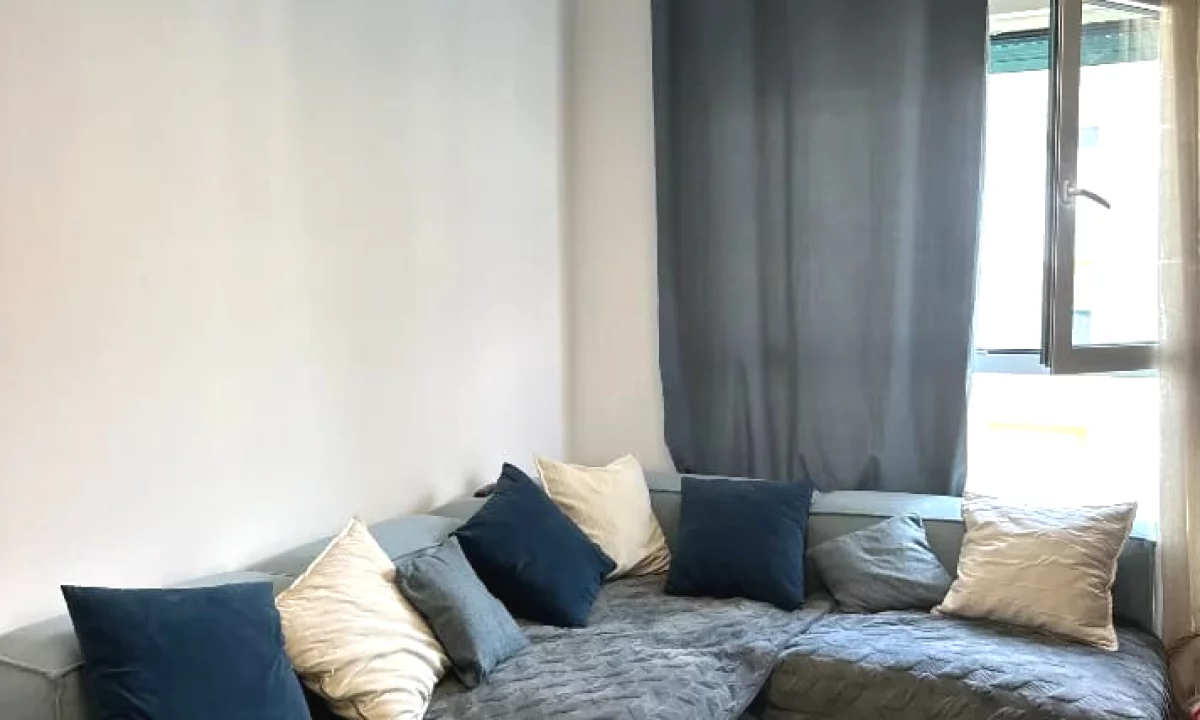 Shtepi me qera Apartament ne Tirane, 2+1, Mobilimi E mobiluar, Pagesa 60,000  Leke.