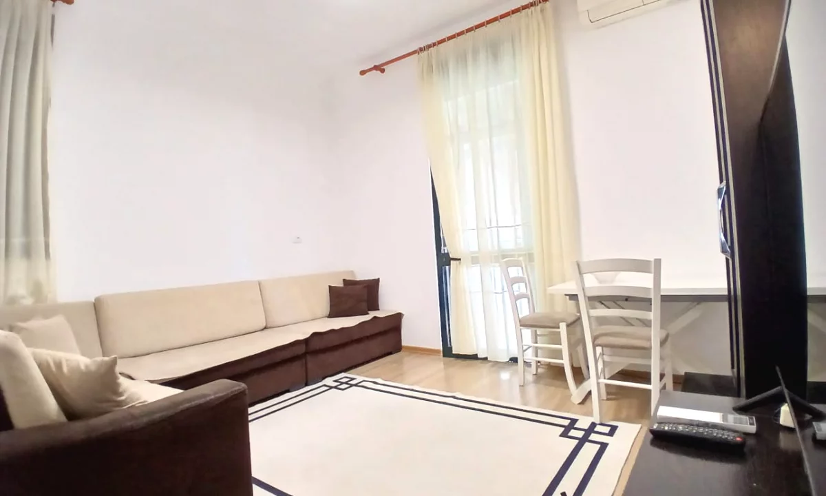 Shtepi me qera Apartament ne Tirane, 2+1, Mobilimi E mobiluar, Pagesa 58,000  Leke.