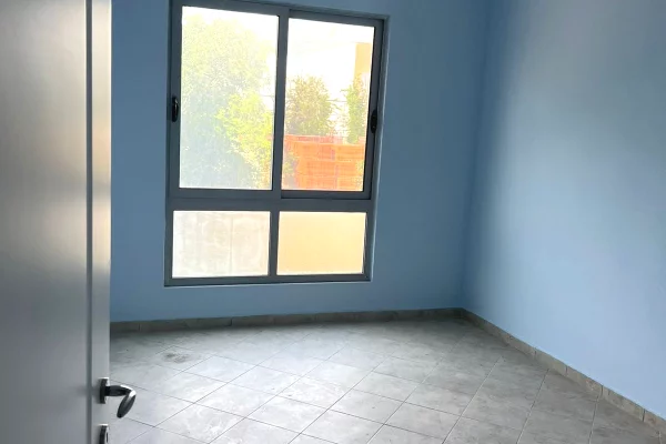 Shtepi ne shitje Apartament ne Tirane, 2+1, Mobilimi Bosh, pa mobiluar, Pagesa 12,000,000  Leke.