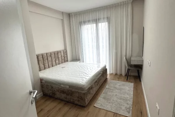 Shtepi me qera Apartament ne Tirane, 1+1, Mobilimi E mobiluar, Pagesa 70,000  Leke.