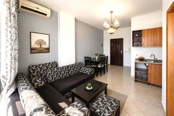 Shtepi ne shitje 1+1 ne Tirane - 88,000,000 Leke