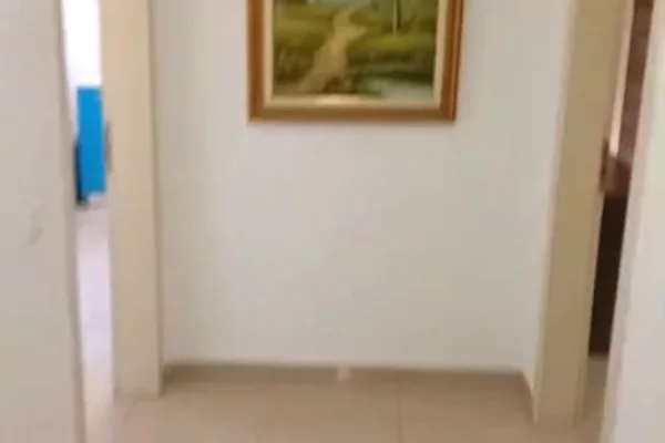 Shtepi me qera Apartament ne Tirane, 2+1, Mobilimi E mobiluar, Pagesa 50,000  Leke.