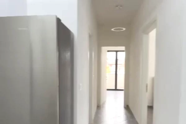 Shtepi me qera Apartament ne Tirane, 3+1, Mobilimi E mobiluar, Pagesa 75,000  Leke.
