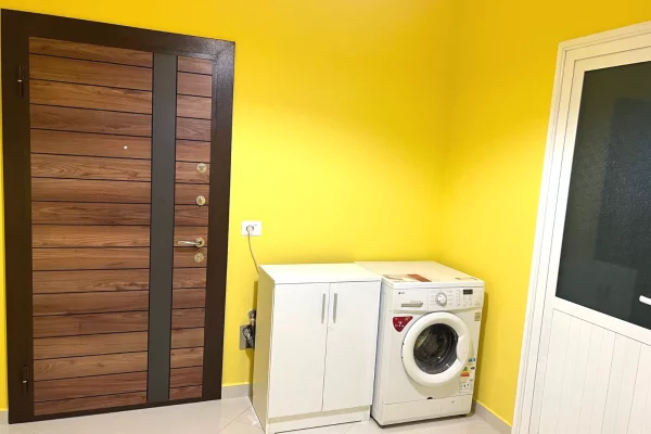 Shtepi me qera Apartament ne Tirane, 2+1, Mobilimi E mobiluar, Pagesa 60,000  Leke.