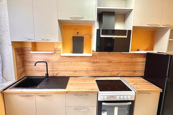 Shtepi me qera Apartament ne Tirane, 2+1, Mobilimi E mobiluar, Pagesa 750  Euro.