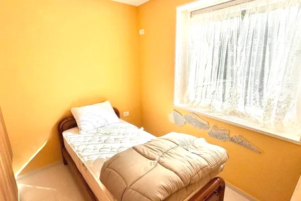 Shtepi me qera Apartament ne Tirane, 2+1, Mobilimi E mobiluar, Pagesa 750  Euro.