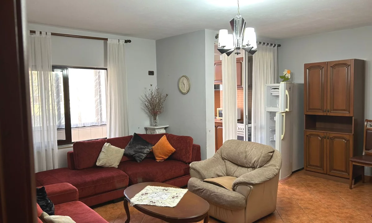 Shtepi me qera Apartament ne Tirane, 2+1, Mobilimi E mobiluar, Pagesa 60,000  Leke.