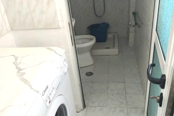 Shtepi me qera Apartament ne Tirane, 1+1, Mobilimi E mobiluar, Pagesa 35,000  Leke.