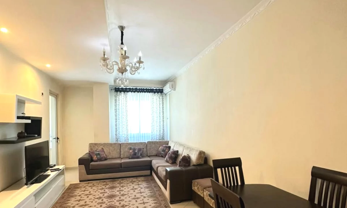 Shtepi me qera Apartament ne Tirane, 1+1, Mobilimi E mobiluar, Pagesa 45,000  Leke.