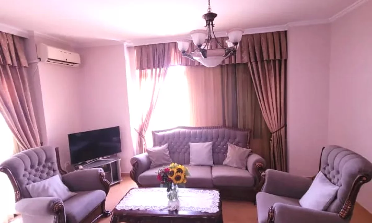 Shtepi me qera Apartament ne Tirane, 2+1, Mobilimi E mobiluar, Pagesa 75,000  Leke.