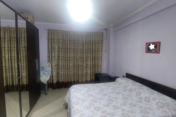 Shtepi ne shitje Apartament ne Tirane, 2+1, Mobilimi E mobiluar, Pagesa 150,000  Euro.