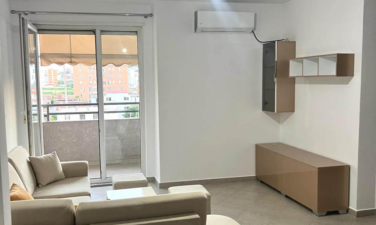 Shtepi me qera Apartament ne Tirane, 2+1, Mobilimi E mobiluar, Pagesa 50,000  Leke.
