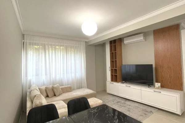 Shtepi me qera 1+1 ne Tirane - 550 Euro