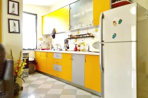 Shtepi ne shitje Apartament ne Durres, 2+1, Mobilimi E mobiluar, Pagesa 10,000,000  Leke.