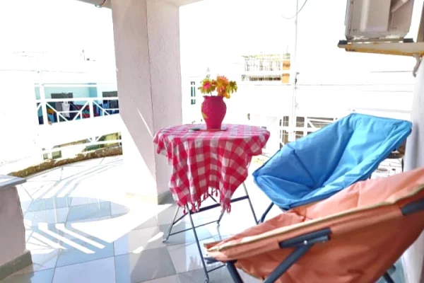 Shtepi ne shitje Apartament ne Durres, 2+1, Mobilimi E mobiluar, Pagesa 10,000,000  Leke.