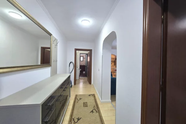 Shtepi ne shitje Apartament ne Tirane, 2+1, Mobilimi E mobiluar, Pagesa 185,000  Euro.