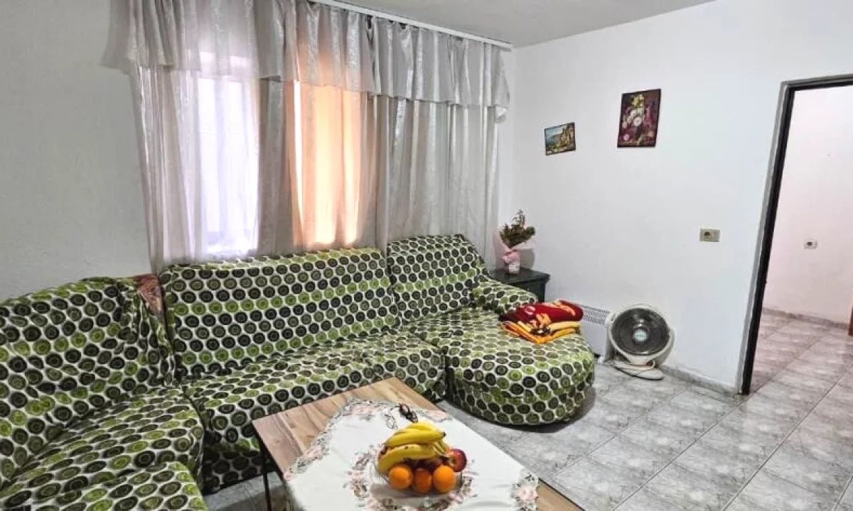 Shtepi me qera Apartament ne Tirane, 1+1, Mobilimi E mobiluar, Pagesa 40,000  Leke.