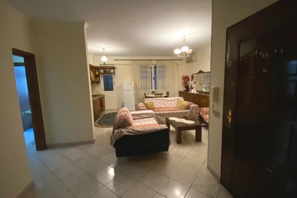 Shtepi ne shitje Apartament ne Tirane, 2+1, Mobilimi E mobiluar, Pagesa 269,000  Euro.