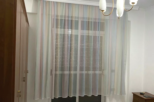 Shtepi ne shitje Apartament ne Tirane, 2+1, Mobilimi E mobiluar, Pagesa 269,000  Euro.