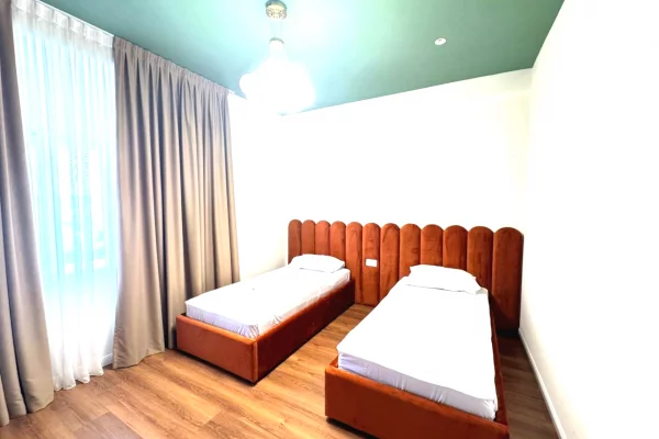 Shtepi me qera Apartament ne Tirane, 2+1, Mobilimi E mobiluar, Pagesa 1,100  Euro.
