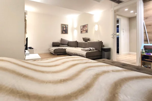 Shtepi ne shitje Apartament ne Tirane, 5+1, Mobilimi E mobiluar, Pagesa 900,000  Euro.