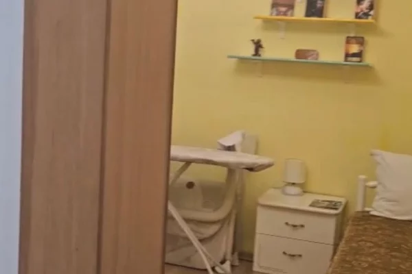 Shtepi me qera Apartament ne Tirane, 2+1, Mobilimi E mobiluar, Pagesa 65,000  Leke.