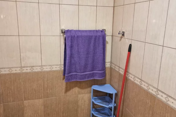 Shtepi me qera Apartament ne Tirane, 2+1, Mobilimi E mobiluar, Pagesa 500  Euro.