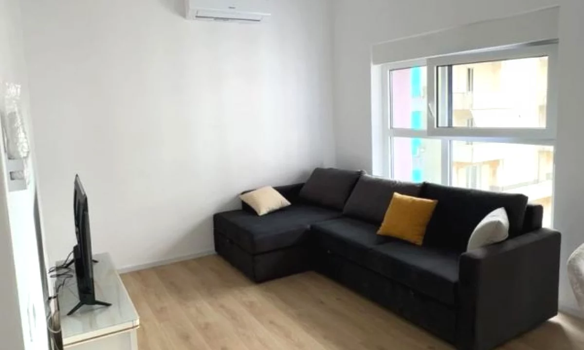 Shtepi me qera Apartament ne Tirane, 1+1, Mobilimi E mobiluar, Pagesa 55,000  Leke.